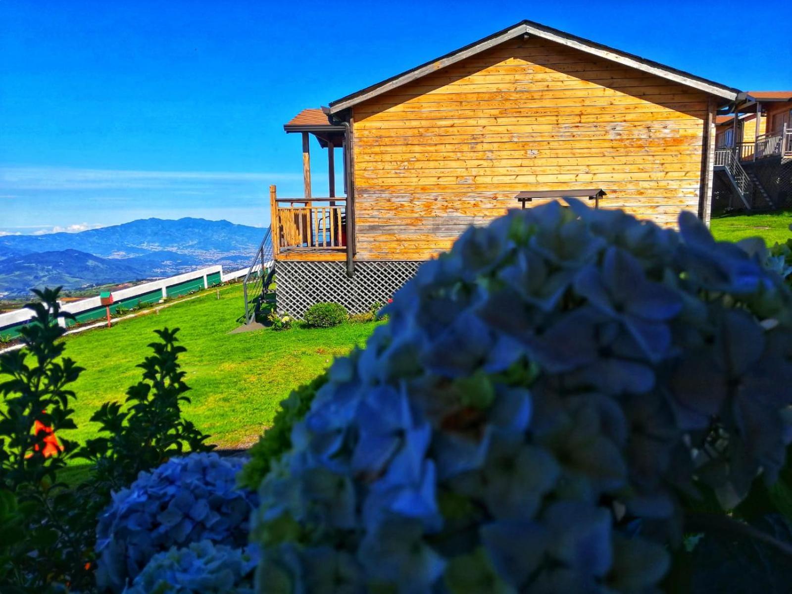 Hotel Cabanas Y Mirador Secret Garden Cr Cartago Exteriör bild